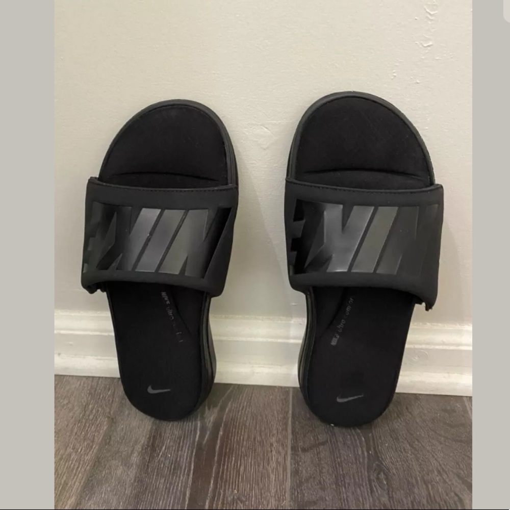 Nike slides micro-foam!